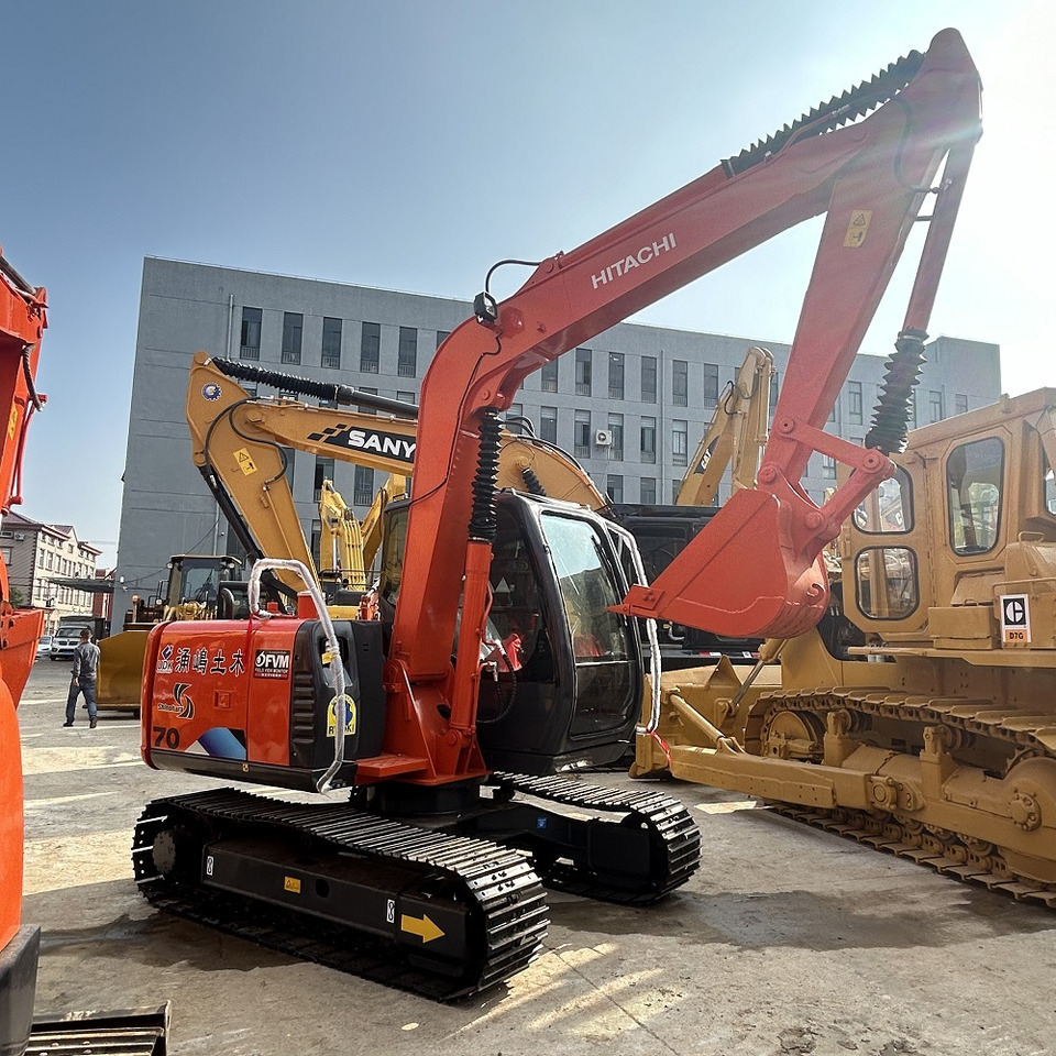 Hitachi ZX70 Excavator - Mini pelle: photos 3 Hitachi ZX70 Excavator - Mini pelle: photos 3