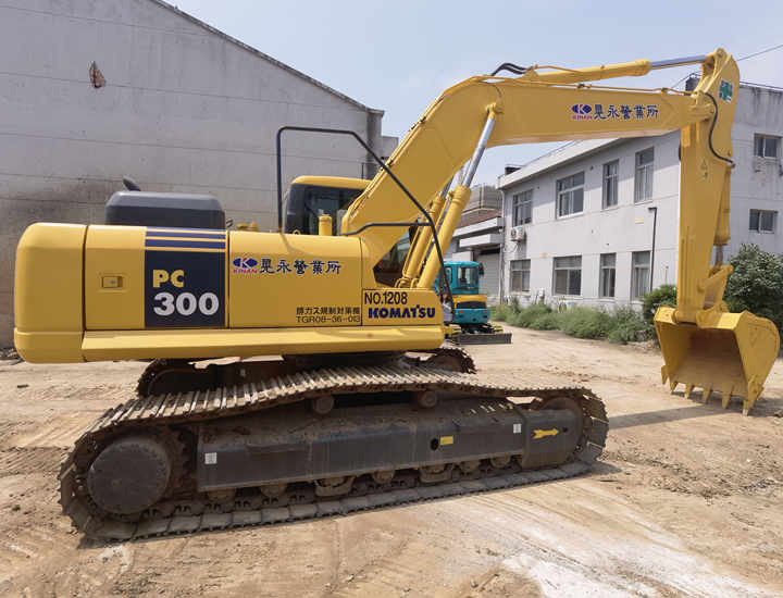 Hot Selling Japan Komatsu PC300-7 Excavators Crawler Excavator Used Pc300-7 at low Price for sale - Pelle sur chenille: photos 4 Hot Selling Japan Komatsu PC300-7 Excavators Crawler Excavator Used Pc300-7 at low Price for sale - Pelle sur chenille: photos 4