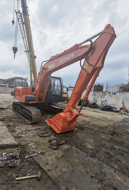 Japan made used hitachi ex120-5 ex120 crawler excavator ex200 ex200-5 zx120 zx200 zx210 FOR SALE - Pelle sur chenille: photos 4 Japan made used hitachi ex120-5 ex120 crawler excavator ex200 ex200-5 zx120 zx200 zx210 FOR SALE - Pelle sur chenille: photos 4
