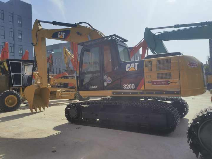 Japan original Hot selling 20 ton CAT320D second hand excavators Caterpillar excavator cat320d for sale - Pelle sur chenille: photos 5 Japan original Hot selling 20 ton CAT320D second hand excavators Caterpillar excavator cat320d for sale - Pelle sur chenille: photos 5