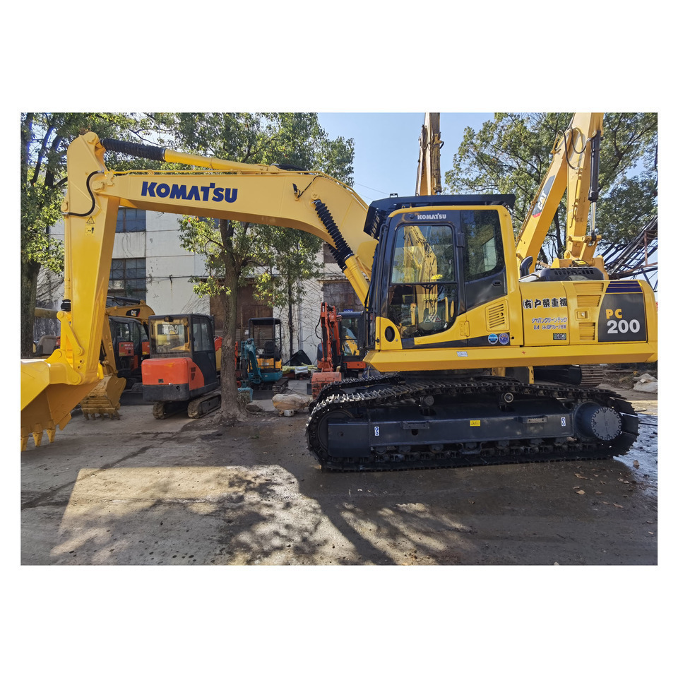 Komatsu PC200-8 Excavator - Pelle sur chenille: photos 3 Komatsu PC200-8 Excavator - Pelle sur chenille: photos 3