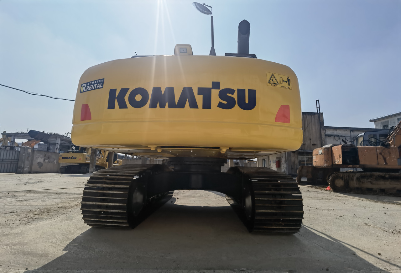 Komatsu PC200-8 Excavator - Pelle sur chenille: photos 5 Komatsu PC200-8 Excavator - Pelle sur chenille: photos 5