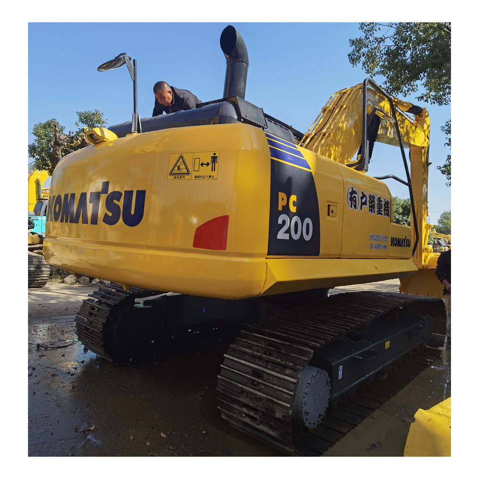 Komatsu PC200-8 Excavator - Pelle sur chenille: photos 3 Komatsu PC200-8 Excavator - Pelle sur chenille: photos 3