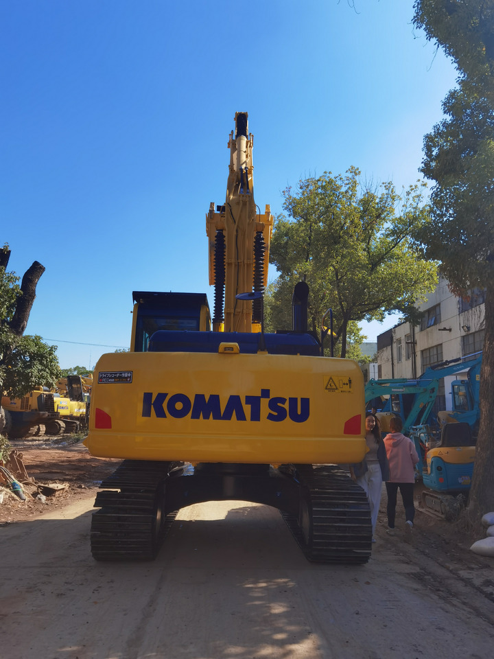 Komatsu PC200-8 Excavator - Pelle sur chenille: photos 5 Komatsu PC200-8 Excavator - Pelle sur chenille: photos 5