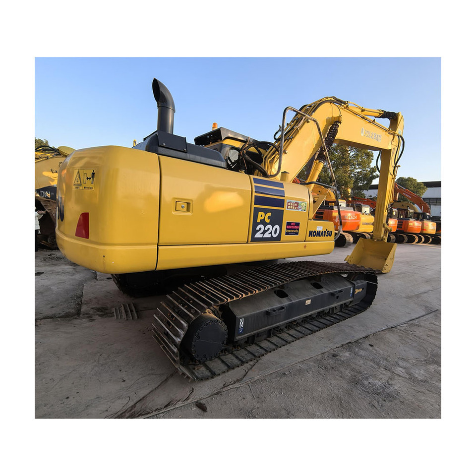 Komatsu PC220-7 - Pelle sur chenille: photos 2 Komatsu PC220-7 - Pelle sur chenille: photos 2