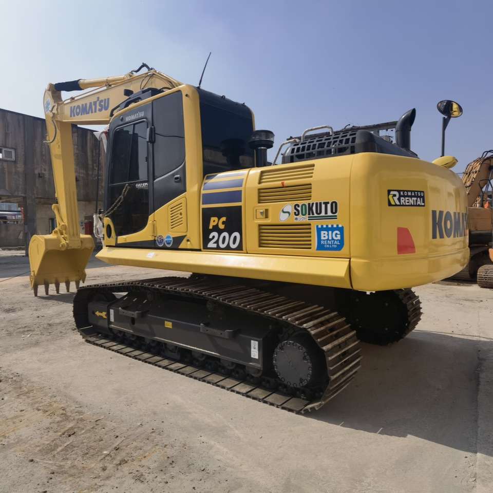 Komatsu PC220-8 Excavator - Pelle sur chenille: photos 2 Komatsu PC220-8 Excavator - Pelle sur chenille: photos 2