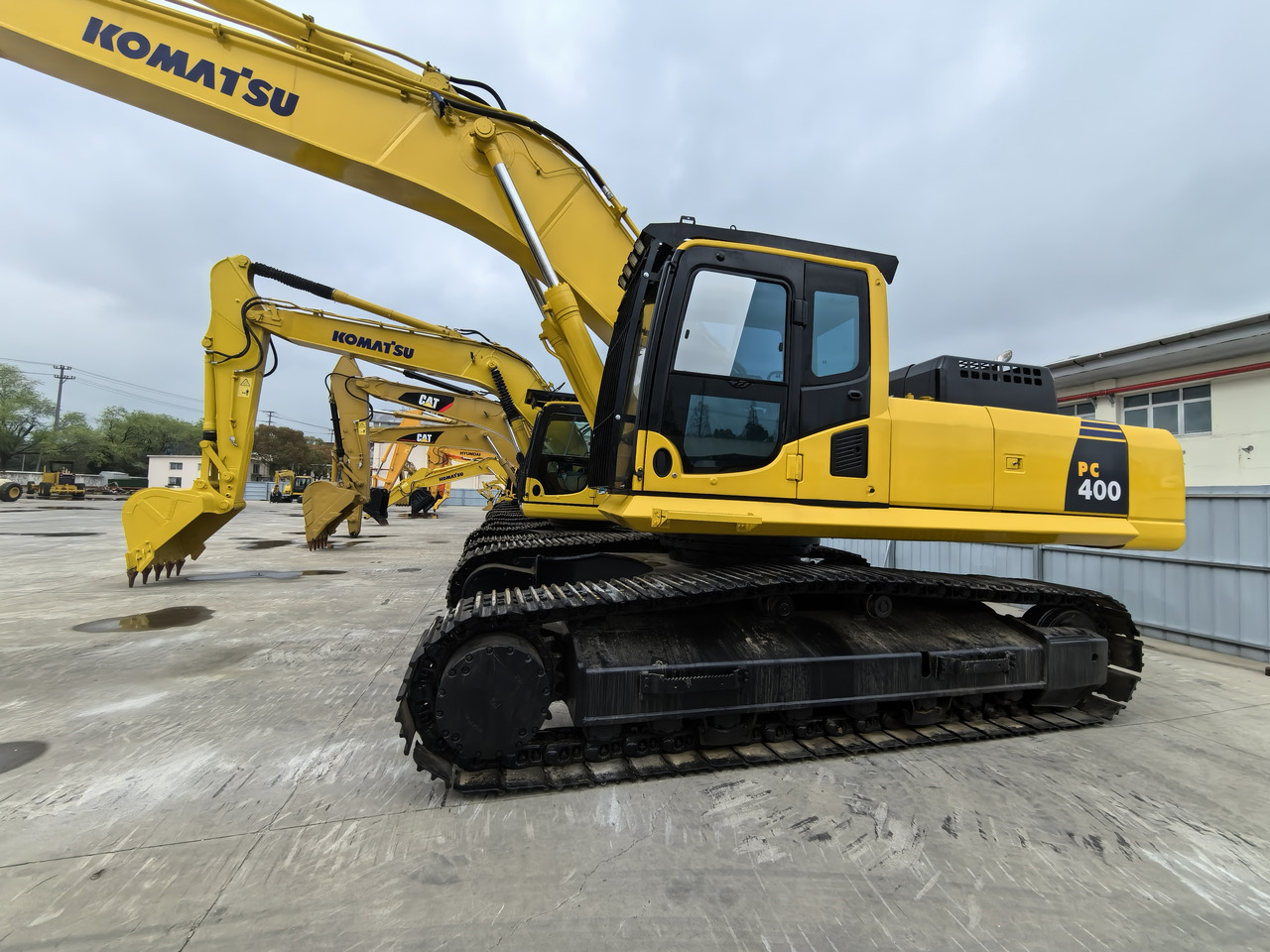 Komatsu PC400-8 excavator - Pelle sur chenille: photos 5 Komatsu PC400-8 excavator - Pelle sur chenille: photos 5