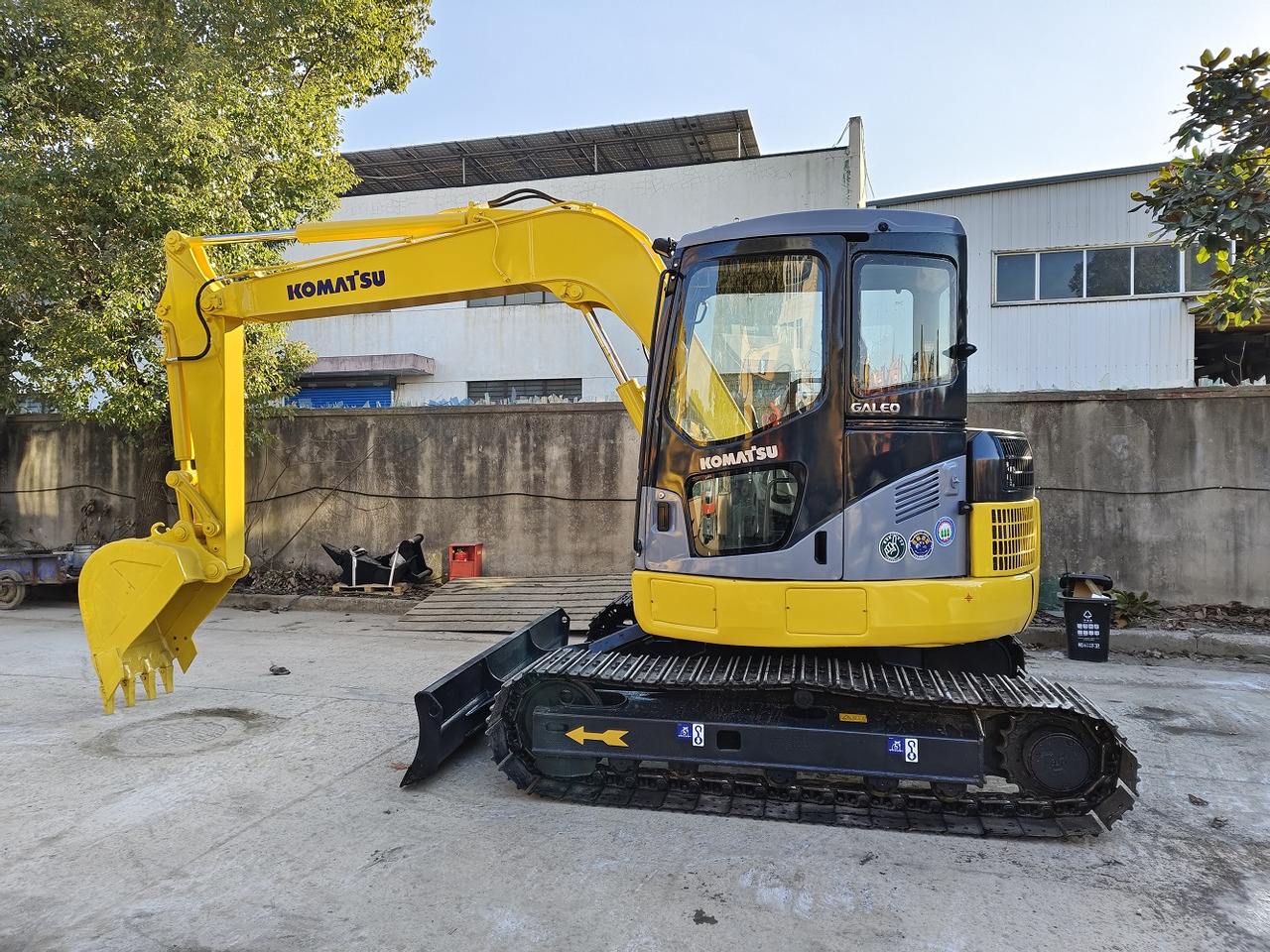 Komatsu pc78 Excavator - Pelle sur chenille: photos 1 Komatsu pc78 Excavator - Pelle sur chenille: photos 1