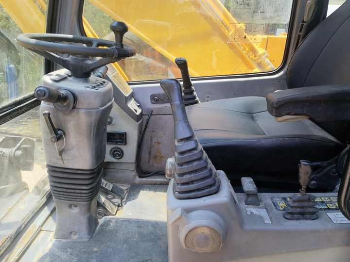 Pelle sur chenille good condition Hyundai used wheel excavator 210W-7 150W-7 secondhand machine cheap price for sale: photos 6