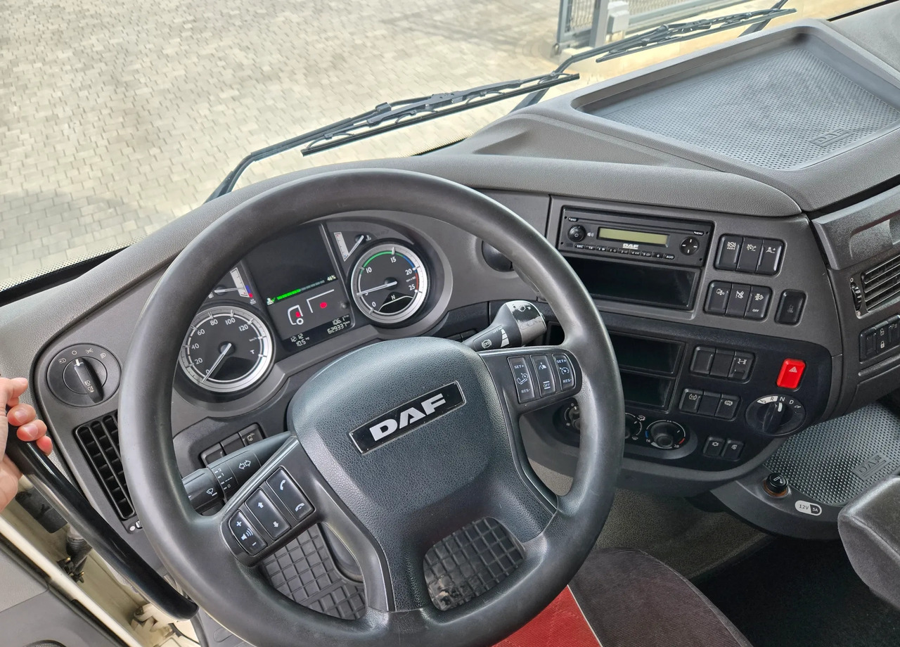 Tracteur routier DAF XF 480 SUPER SPACE CAB: photos 16