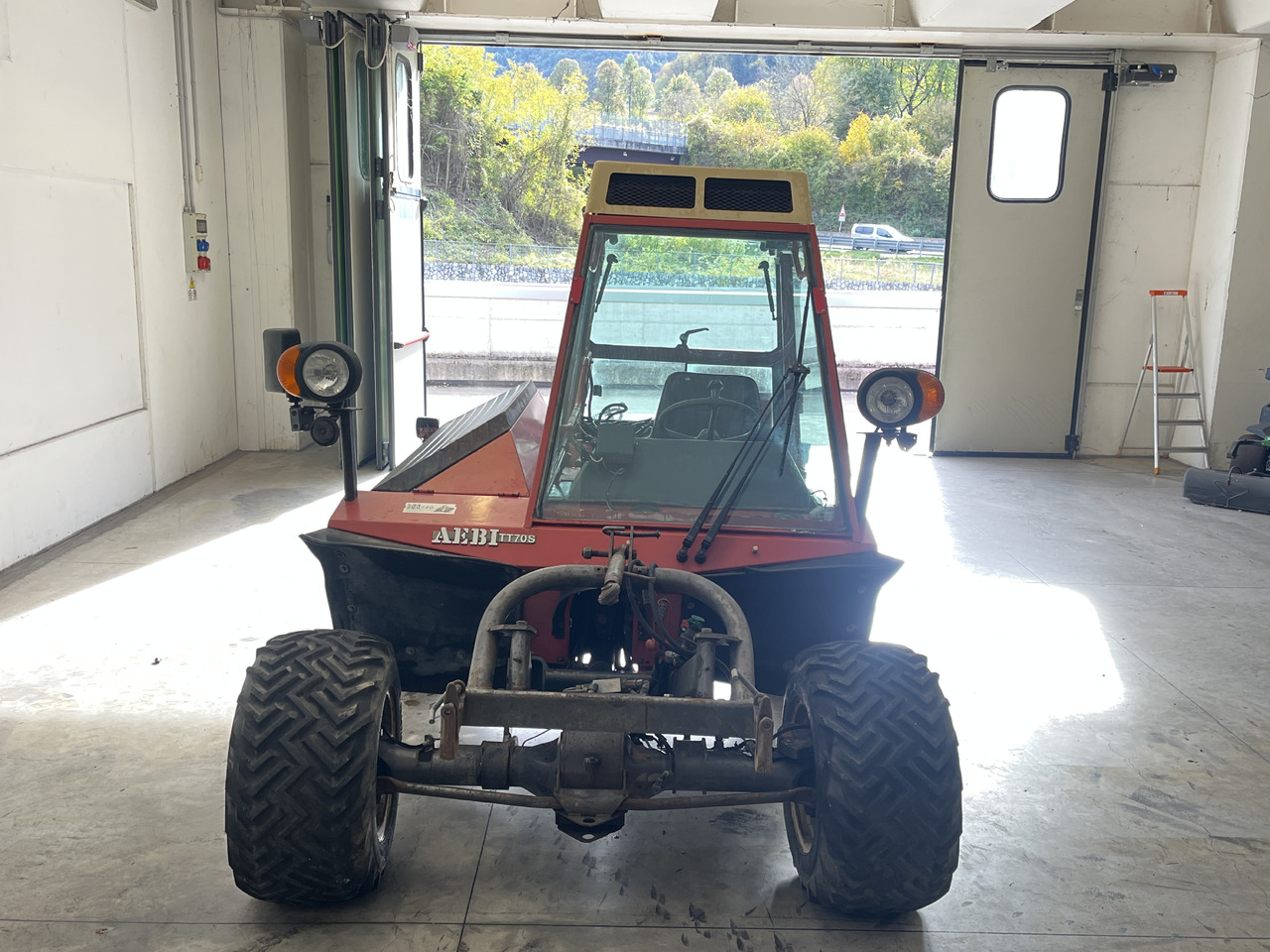 AEBI TT 70 S - Tracteur agricole: photos 3 AEBI TT 70 S - Tracteur agricole: photos 3