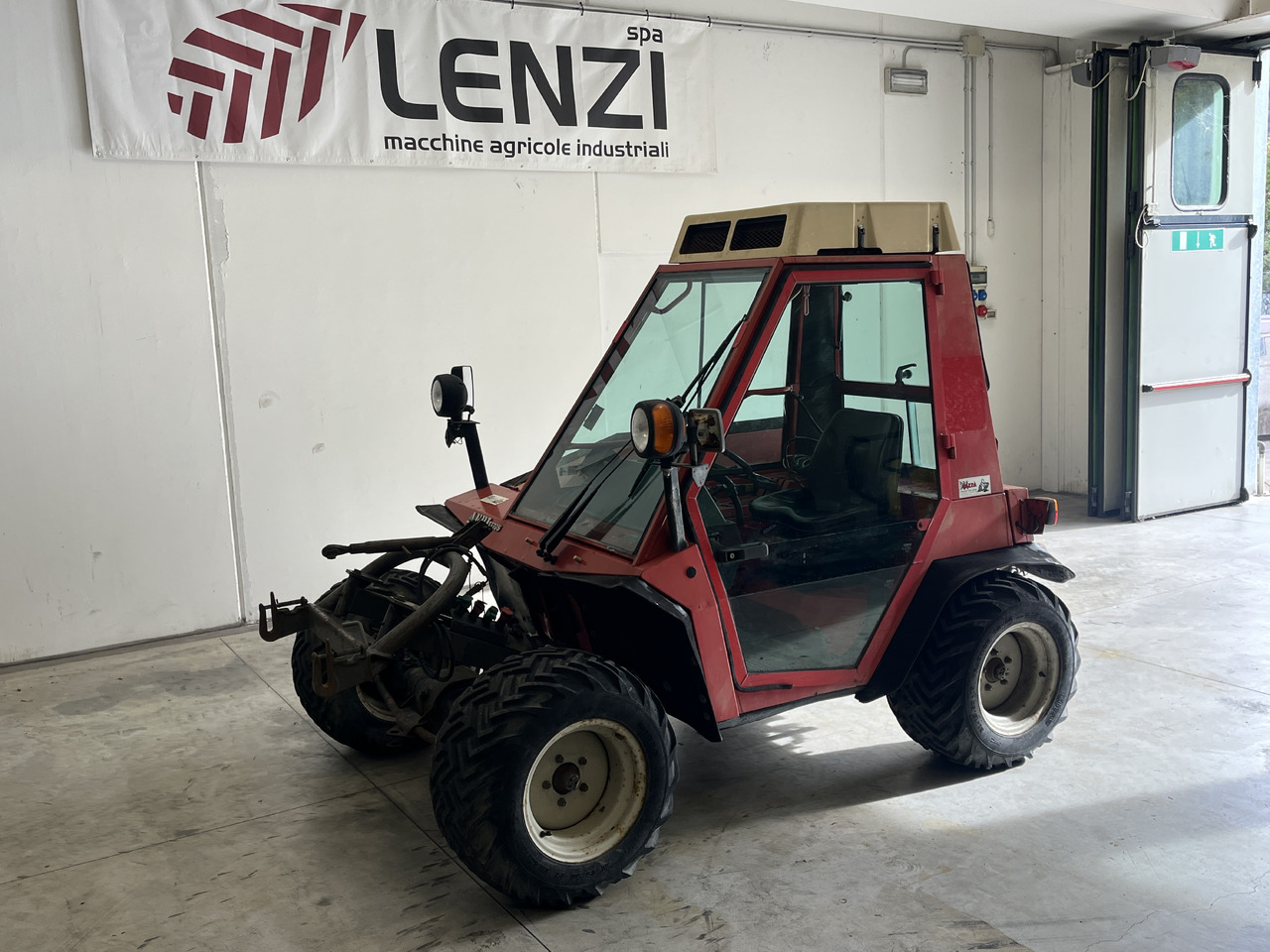 AEBI TT 70 S - Tracteur agricole: photos 2 AEBI TT 70 S - Tracteur agricole: photos 2