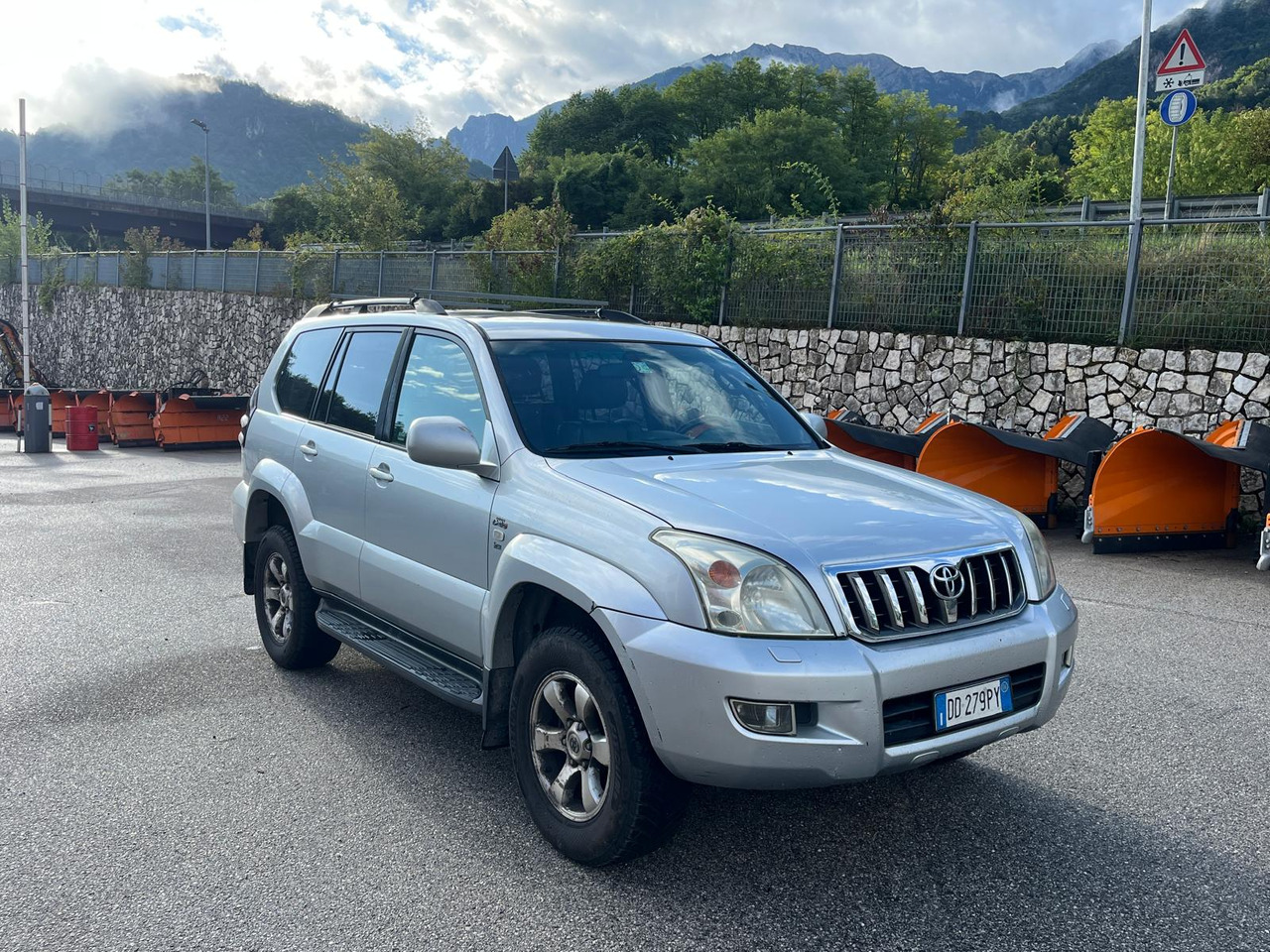 TOYOTA LAND CRUISER 4X4 3.0 D-4D - Voiture: photos 4 TOYOTA LAND CRUISER 4X4 3.0 D-4D - Voiture: photos 4