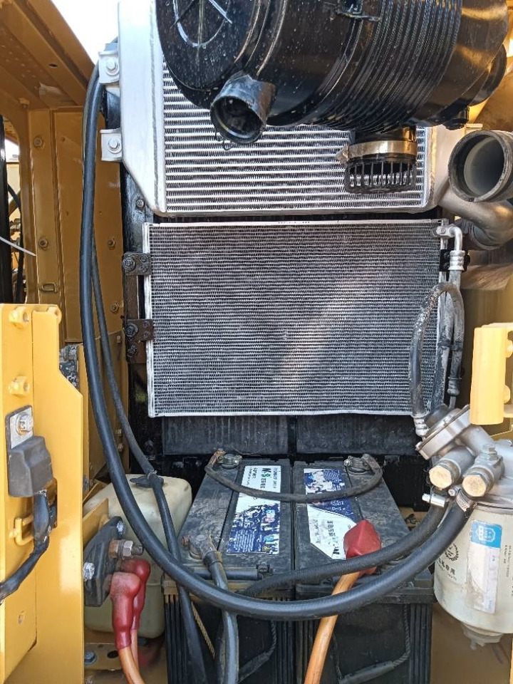 CAT 313 - Pelle sur chenille: photos 5 CAT 313 - Pelle sur chenille: photos 5