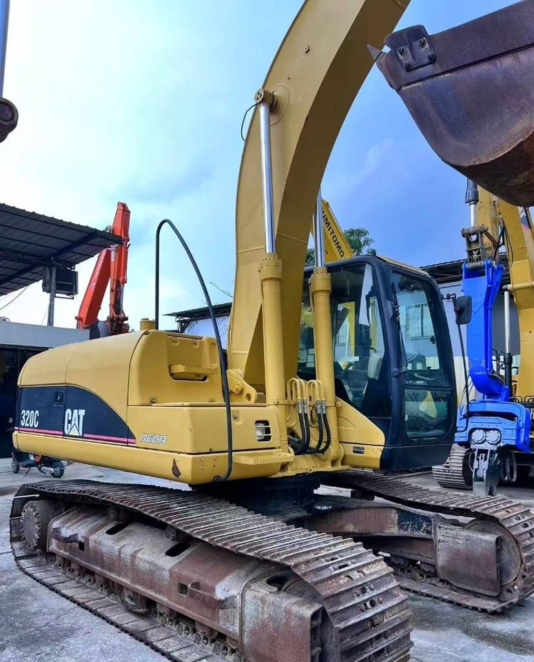 CAT 320 C - Pelle sur chenille: photos 1 CAT 320 C - Pelle sur chenille: photos 1