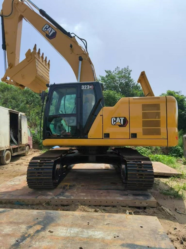 CAT 323 GC - Pelle sur chenille: photos 2 CAT 323 GC - Pelle sur chenille: photos 2