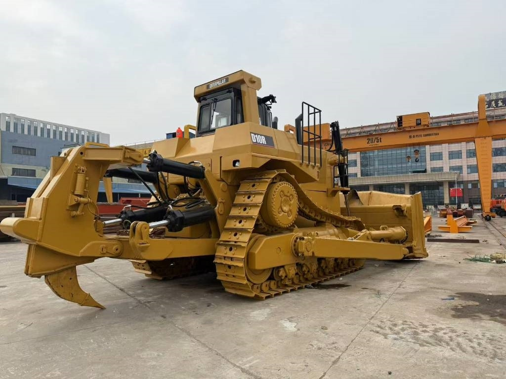 CAT D 10 R - Bulldozer: photos 1 CAT D 10 R - Bulldozer: photos 1