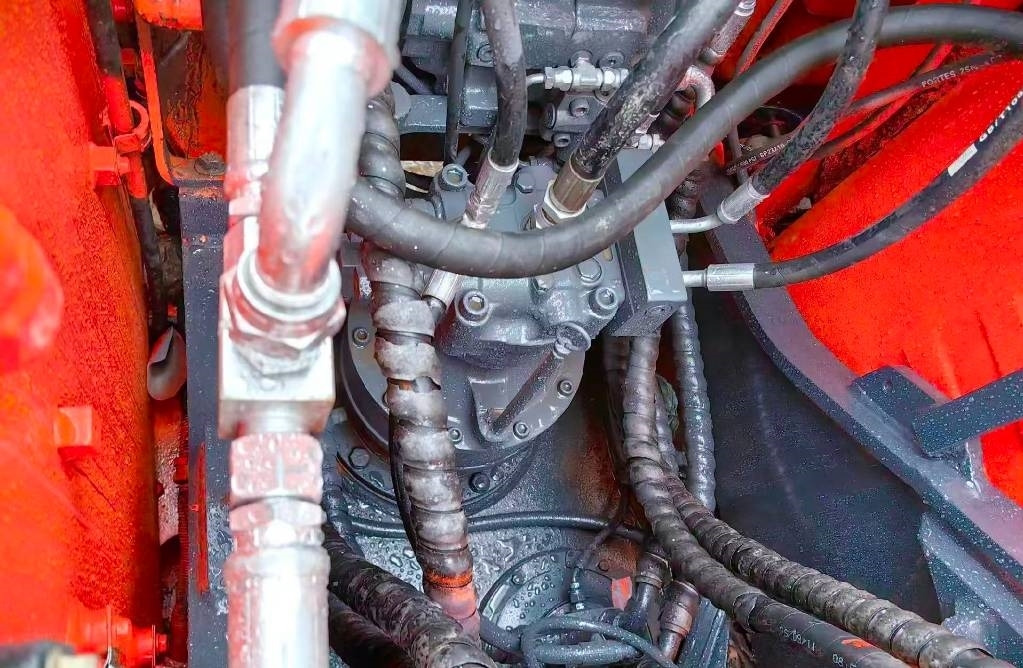 Doosan DX 140 - Pelle sur chenille: photos 2 Doosan DX 140 - Pelle sur chenille: photos 2