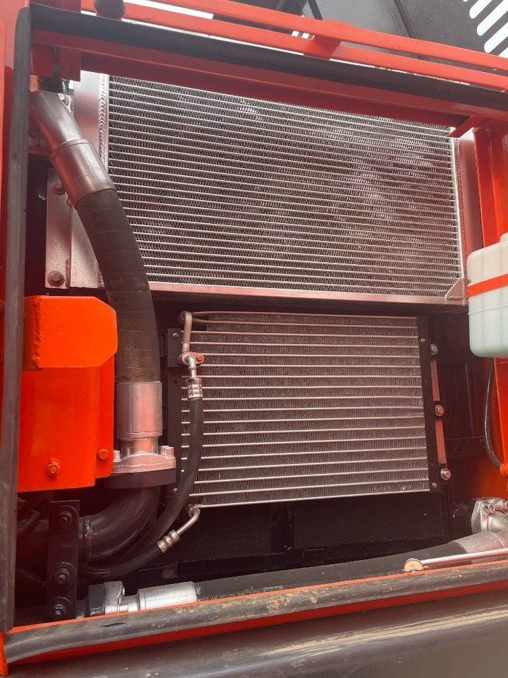 Doosan DX 225 - Pelle sur chenille: photos 4 Doosan DX 225 - Pelle sur chenille: photos 4