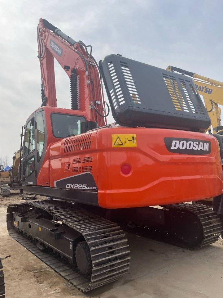 Doosan DX 225 - Pelle sur chenille: photos 1 Doosan DX 225 - Pelle sur chenille: photos 1