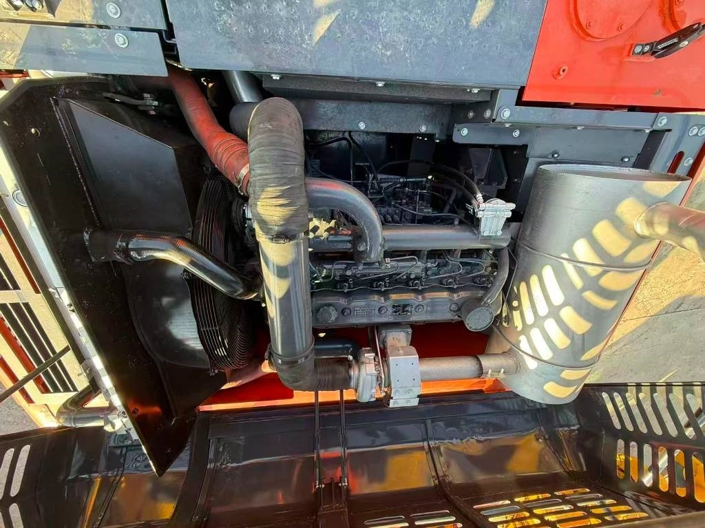 Doosan DX345LC-9C - Pelle sur chenille: photos 5 Doosan DX345LC-9C - Pelle sur chenille: photos 5