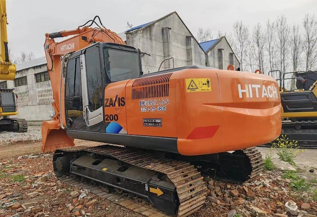 Hitachi 200 - Pelle sur chenille: photos 5 Hitachi 200 - Pelle sur chenille: photos 5