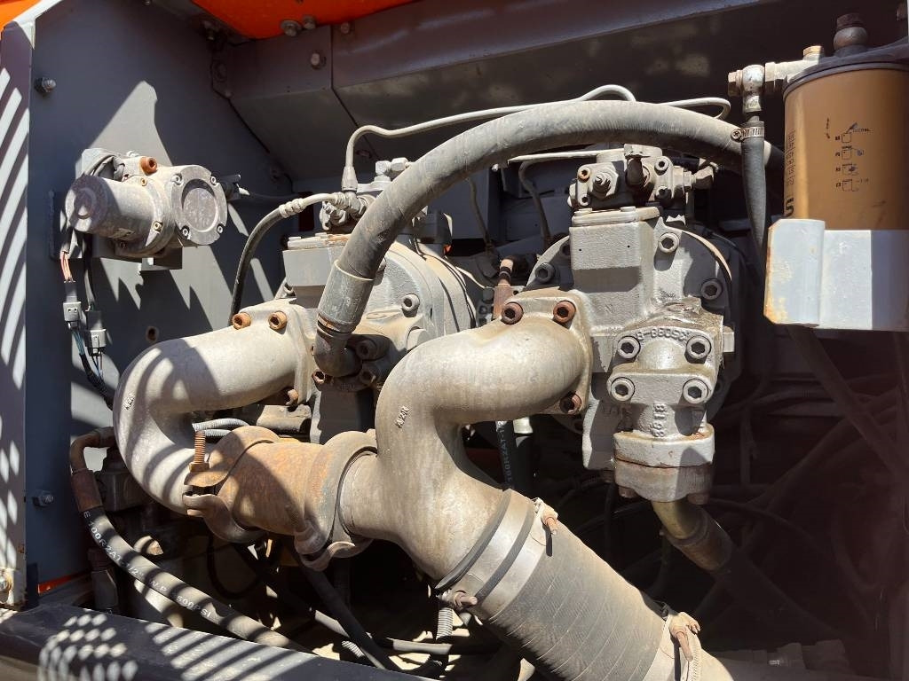 Hitachi ZX 350 - Pelle sur chenille: photos 3 Hitachi ZX 350 - Pelle sur chenille: photos 3