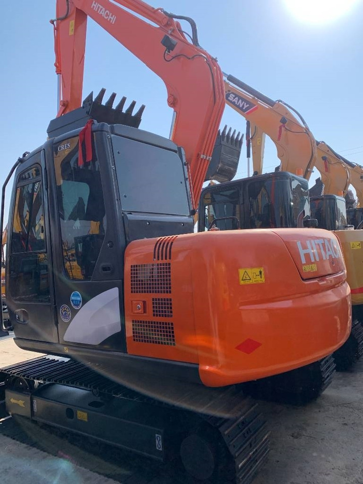 Hitachi ZX 70 - Mini pelle: photos 2 Hitachi ZX 70 - Mini pelle: photos 2