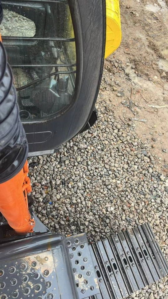 Hitachi ZX120 - Pelle sur chenille: photos 2 Hitachi ZX120 - Pelle sur chenille: photos 2