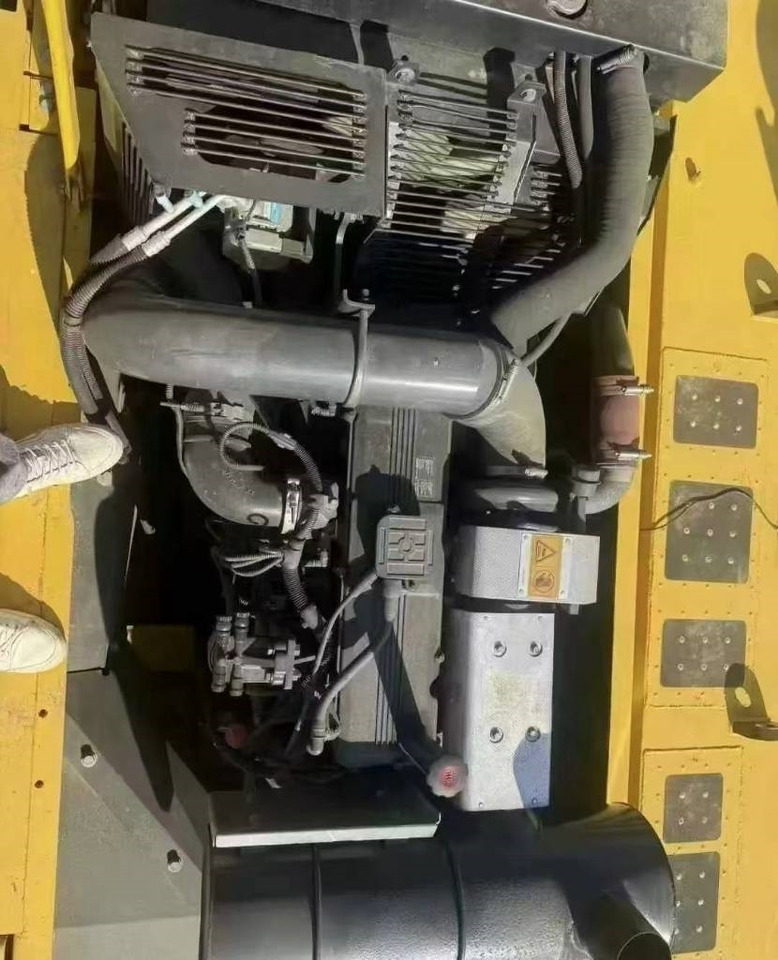 Komatsu PC 350 - Pelle sur chenille: photos 2 Komatsu PC 350 - Pelle sur chenille: photos 2