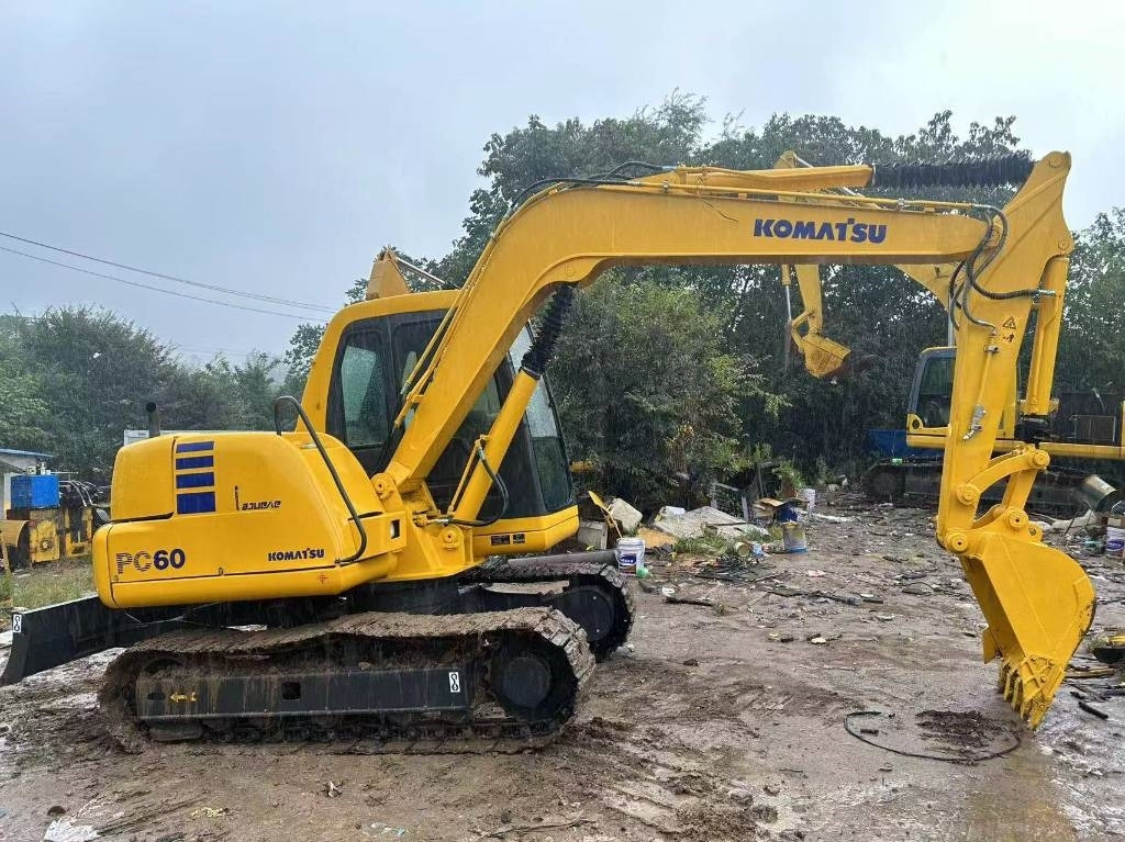 Mini pelle Komatsu PC 60: photos 11