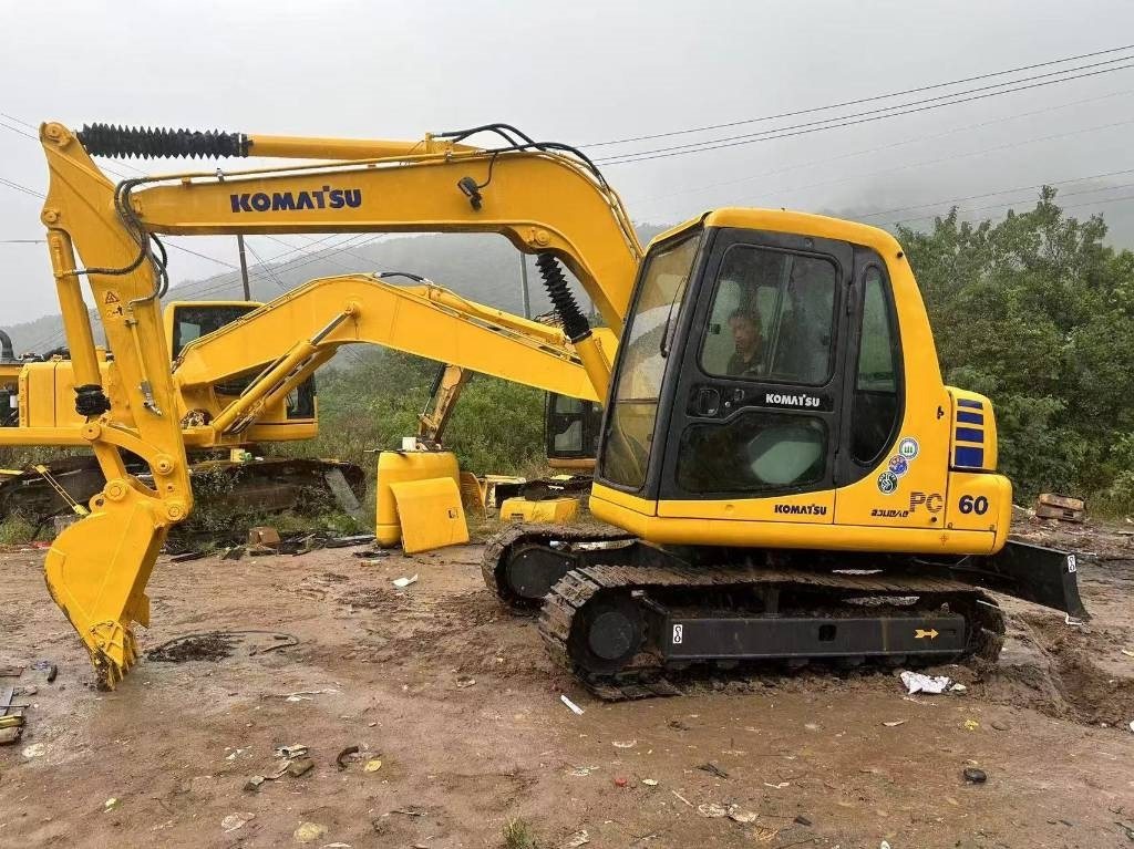 Mini pelle Komatsu PC 60: photos 13