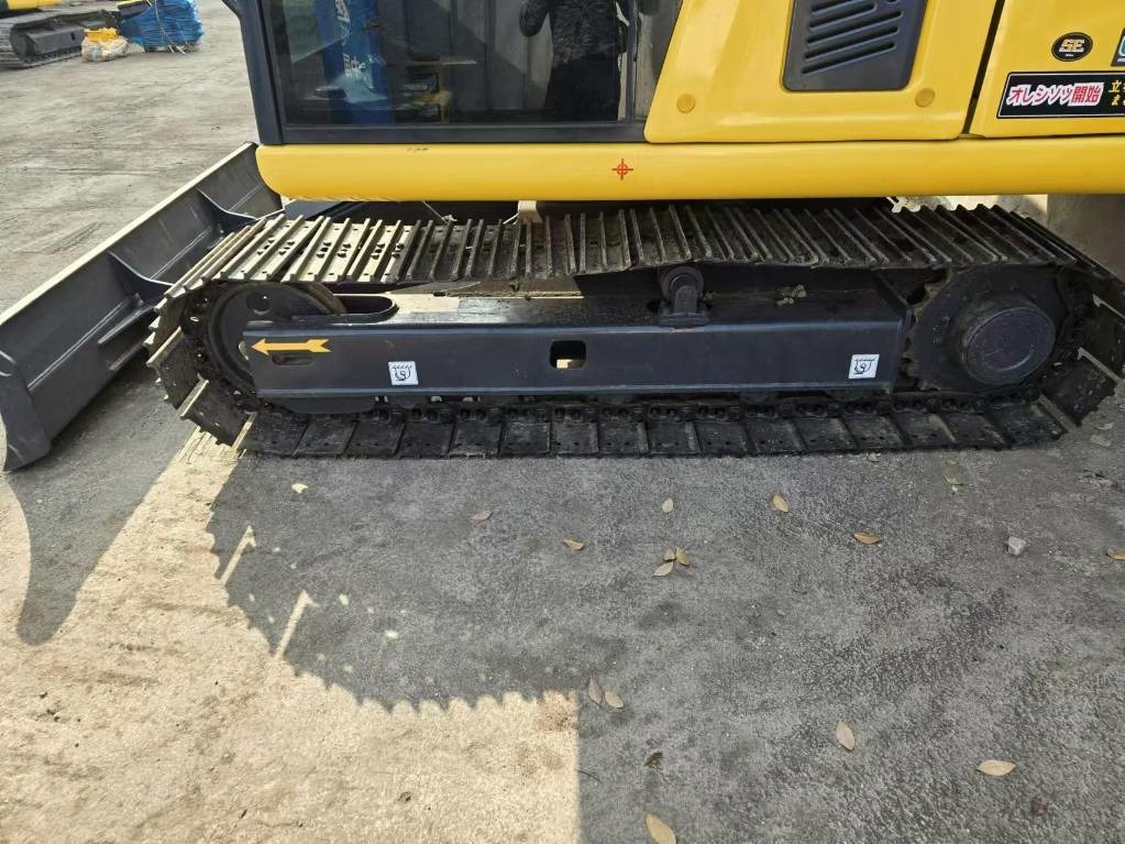 Komatsu PC 70 - Mini pelle: photos 4 Komatsu PC 70 - Mini pelle: photos 4