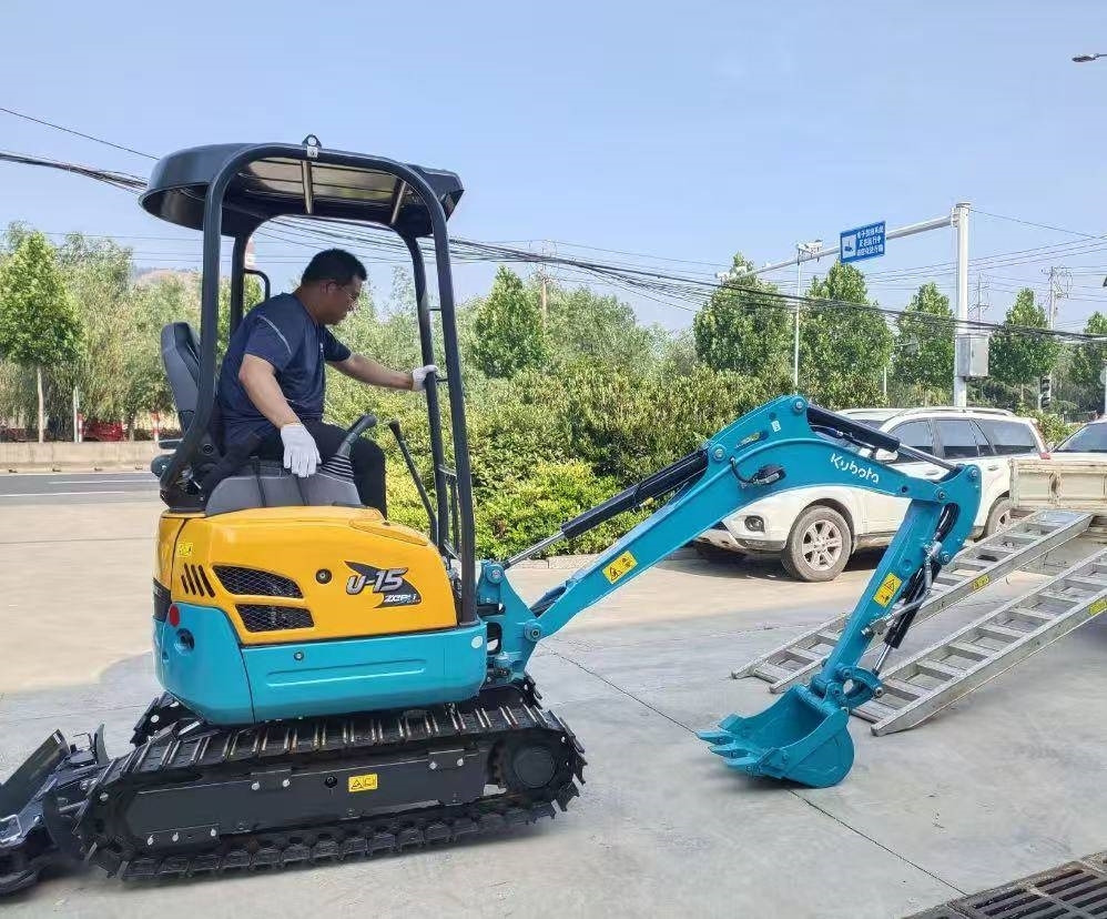 Kubota U 15 - Mini pelle: photos 4 Kubota U 15 - Mini pelle: photos 4