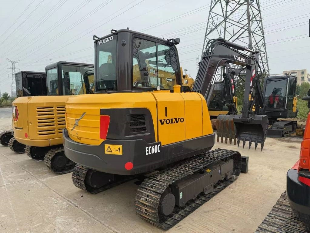Volvo EC 60 - Pelle sur chenille: photos 5 Volvo EC 60 - Pelle sur chenille: photos 5