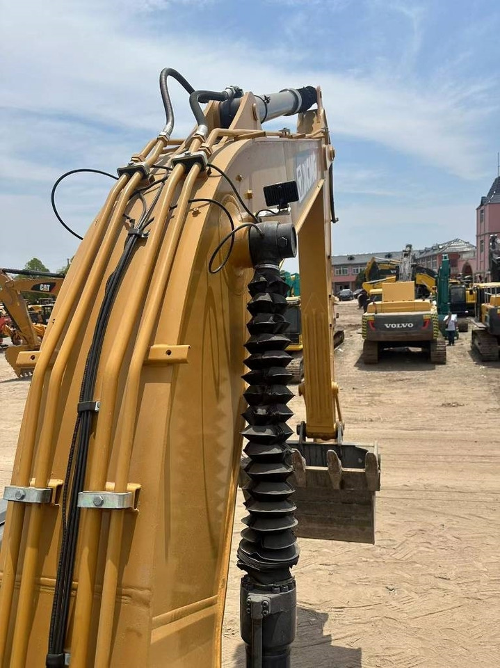 XCMG XE 215 DA - Pelle sur chenille: photos 2 XCMG XE 215 DA - Pelle sur chenille: photos 2