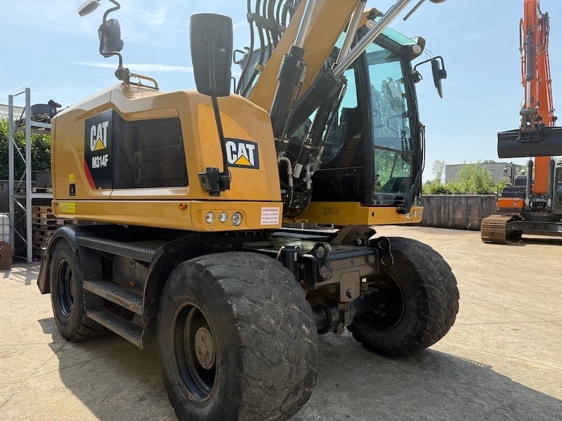 CAT M314F - Pelle sur pneus: photos 4 CAT M314F - Pelle sur pneus: photos 4