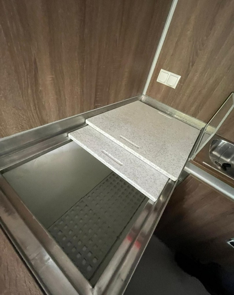 Fiat Ducato Autosklep Gastronomiczny Food Truck Foodtruck sklep W-zasil 2018 BOR - Camion magasin: photos 5 Fiat Ducato Autosklep Gastronomiczny Food Truck Foodtruck sklep W-zasil 2018 BOR - Camion magasin: photos 5