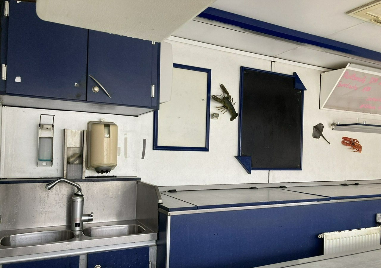 Fiat Ducato Autosklep mięso-ryba Gastronomiczny Food Truck Foodtruck sklep 2004 - Camion magasin, Véhicule utilitaire: photos 3 Fiat Ducato Autosklep mięso-ryba Gastronomiczny Food Truck Foodtruck sklep 2004 - Camion magasin, Véhicule utilitaire: photos 3