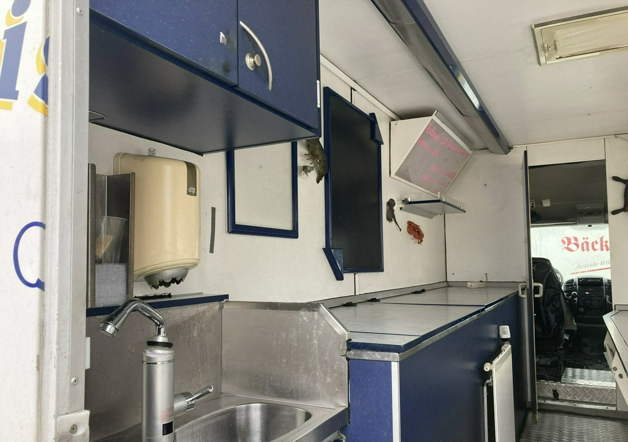 Fiat Ducato Autosklep mięso-ryba Gastronomiczny Food Truck Foodtruck sklep 2004 - Camion magasin, Véhicule utilitaire: photos 4 Fiat Ducato Autosklep mięso-ryba Gastronomiczny Food Truck Foodtruck sklep 2004 - Camion magasin, Véhicule utilitaire: photos 4