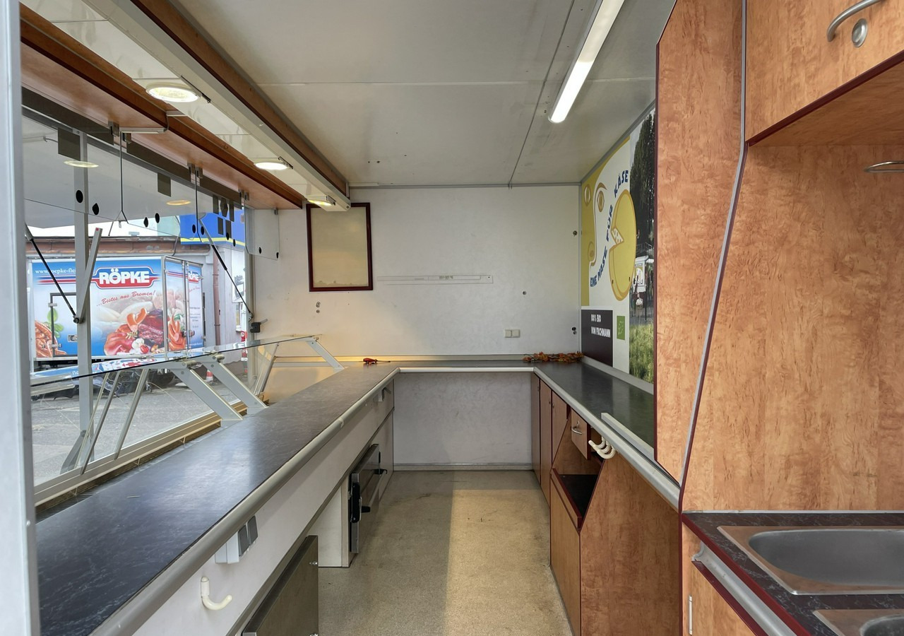 Fiat Ducato Autosklep przyczepa Gastronomiczny Food Truck Foodtruck sklep Borco - Remorque magasin: photos 4 Fiat Ducato Autosklep przyczepa Gastronomiczny Food Truck Foodtruck sklep Borco - Remorque magasin: photos 4