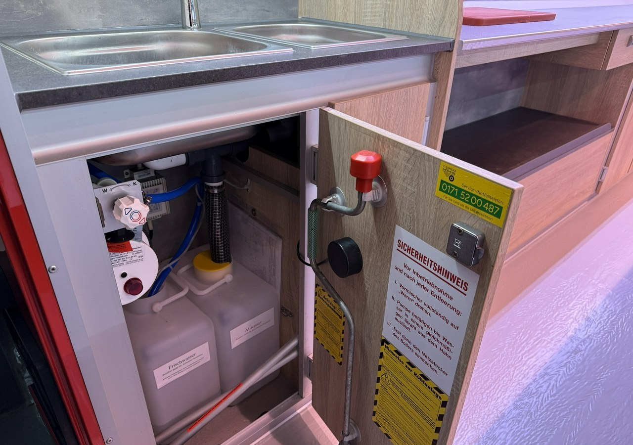 Fiat Ducato Autosklep wędlin Gastronomiczna food truck foodtruck sklep Borco 202 - Camion magasin: photos 5 Fiat Ducato Autosklep wędlin Gastronomiczna food truck foodtruck sklep Borco 202 - Camion magasin: photos 5