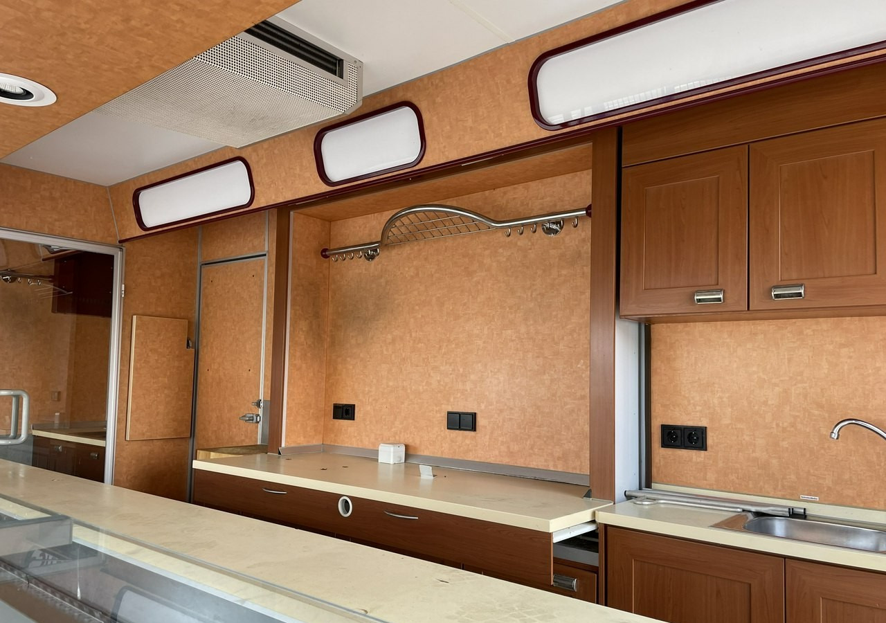Fiat Ducato Autosklep wędlin Gastronomiczny Food Truck Foodtruck 55122km Borco20 - Camion magasin: photos 4 Fiat Ducato Autosklep wędlin Gastronomiczny Food Truck Foodtruck 55122km Borco20 - Camion magasin: photos 4