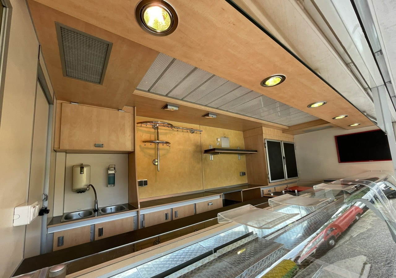 Fiat Ducato Ducat Autosklep wędlin Gastronomiczny Food Truck Foodtruck SklepBORC - Camion magasin: photos 5 Fiat Ducato Ducat Autosklep wędlin Gastronomiczny Food Truck Foodtruck SklepBORC - Camion magasin: photos 5