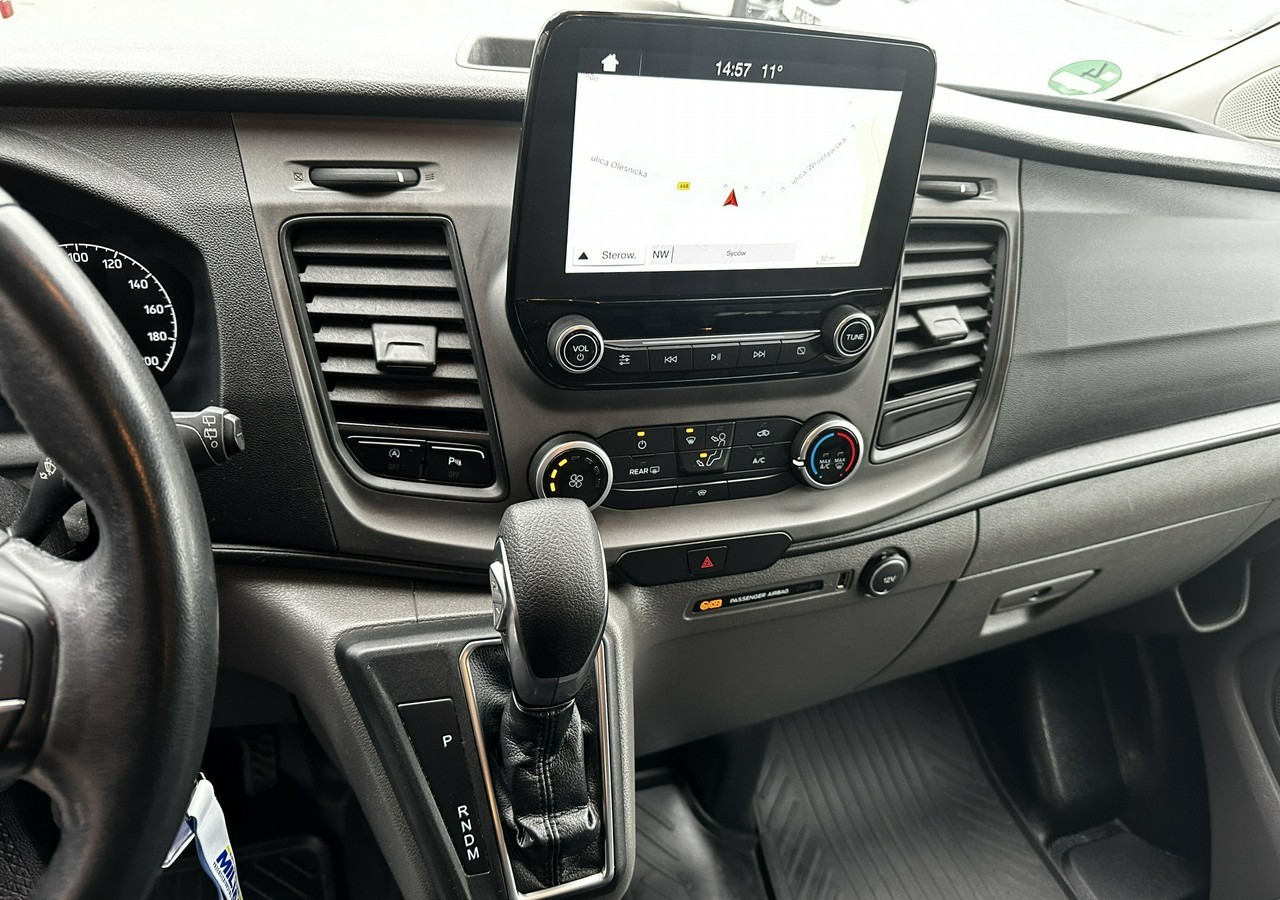 Ford Transit Custom Custom do przewozu Niepełnosprawnych inwalida rampa Model 2021 PFRO - Transport de personnes: photos 5 Ford Transit Custom Custom do przewozu Niepełnosprawnych inwalida rampa Model 2021 PFRO - Transport de personnes: photos 5