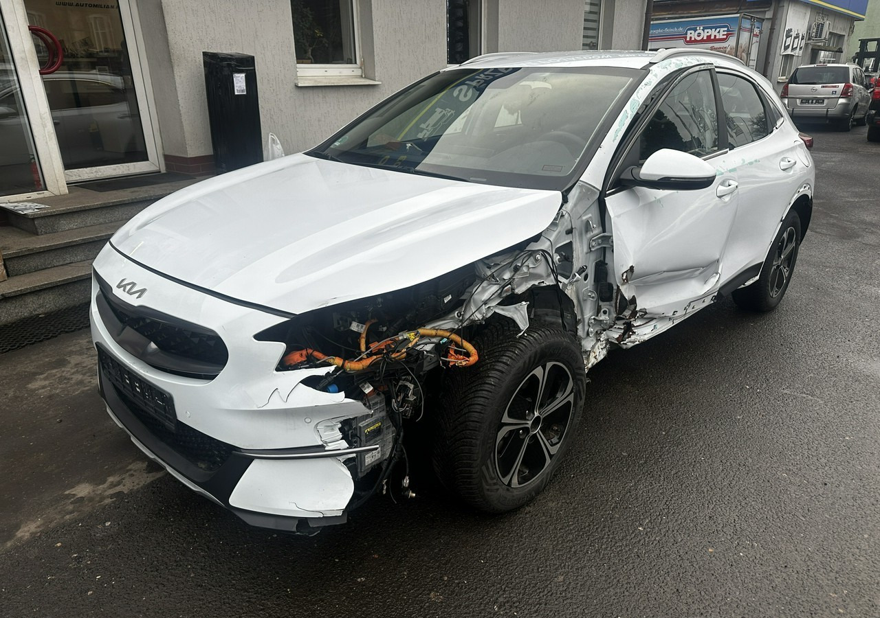 Kia Xceed 1.6 GDI Hybryda Plug-in 50 km na prądzie 2022 - Voiture: photos 4 Kia Xceed 1.6 GDI Hybryda Plug-in 50 km na prądzie 2022 - Voiture: photos 4