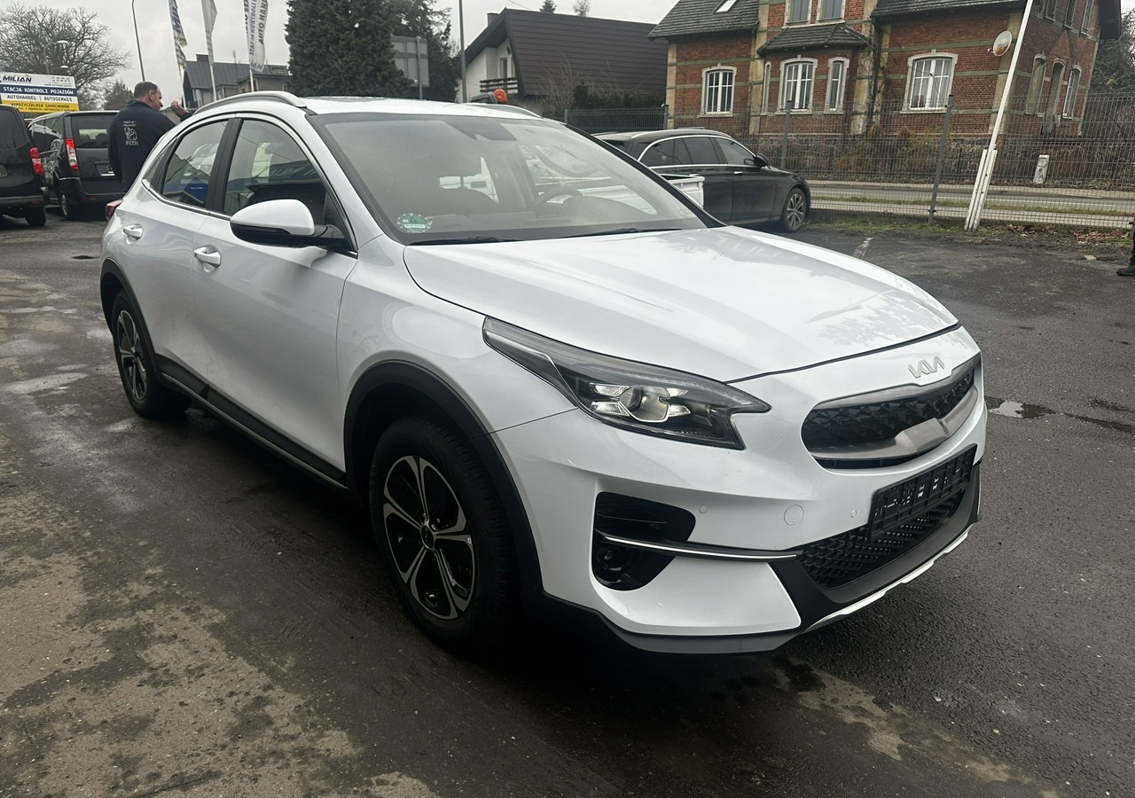 Kia Xceed 1.6 GDI Hybryda Plug-in 50 km na prądzie 2022 - Voiture: photos 1 Kia Xceed 1.6 GDI Hybryda Plug-in 50 km na prądzie 2022 - Voiture: photos 1
