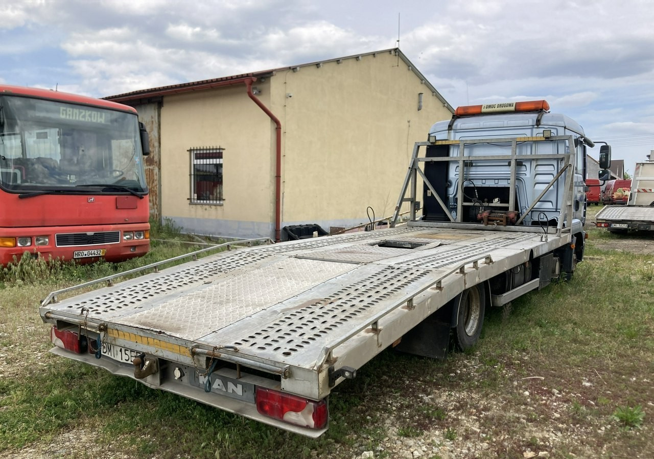 MAN TGL 8.210 Pomoc drogowa Autolaweta x 2 MAN TGL 8.210 Pomoc drogowa Autolaweta na 2 Auta 2005 - Remorqueuse: photos 4 MAN TGL 8.210 Pomoc drogowa Autolaweta x 2 MAN TGL 8.210 Pomoc drogowa Autolaweta na 2 Auta 2005 - Remorqueuse: photos 4