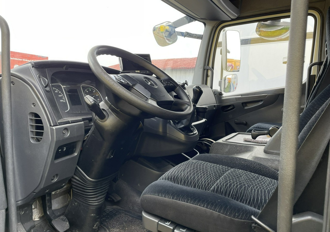 Mercedes-Benz Atego Atego 818 Pomoc Drogowa Euro 6 Autolaweta 2015 - Remorqueuse: photos 3 Mercedes-Benz Atego Atego 818 Pomoc Drogowa Euro 6 Autolaweta 2015 - Remorqueuse: photos 3