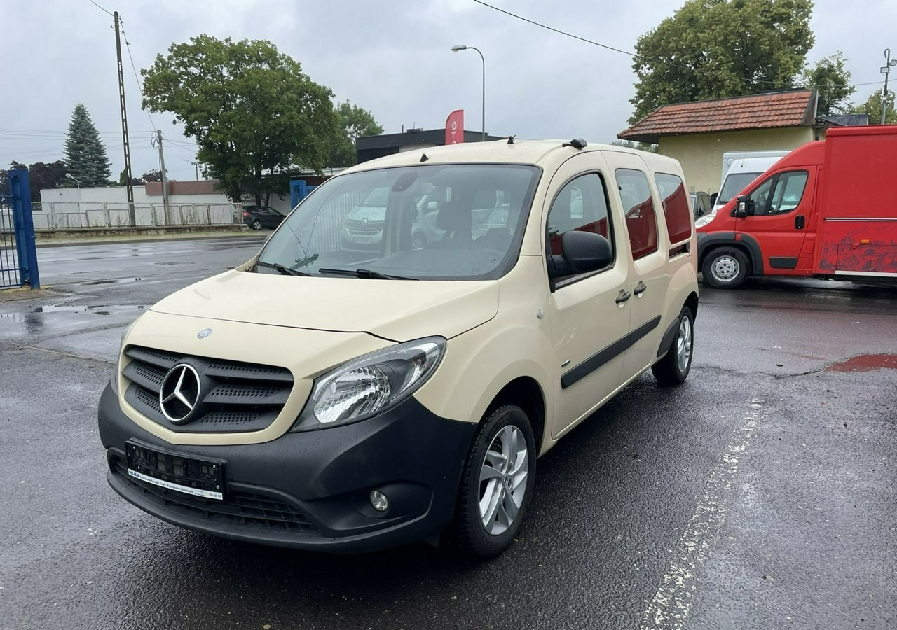 Mercedes-Benz Citan Citan Tourer Mercedes Citan 6-osob przewozu Niepełnosprawnych inwalida - Voiture break: photos 2 Mercedes-Benz Citan Citan Tourer Mercedes Citan 6-osob przewozu Niepełnosprawnych inwalida - Voiture break: photos 2